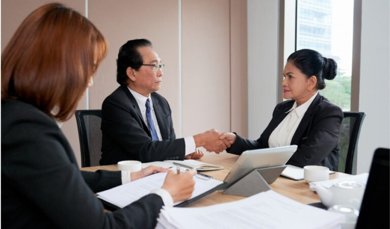 quy định về người đại diện pháp luật của công ty cổ phần