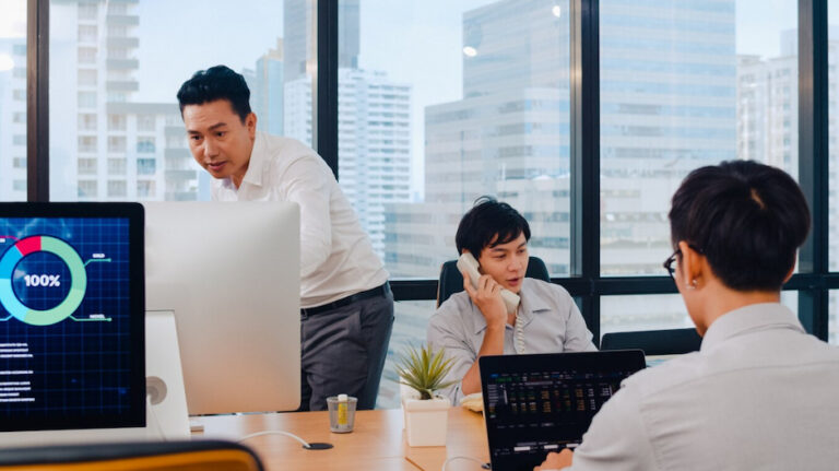 Doanh nghiệp vừa và nhỏ là gì? Có nên chuyển đổi từ Hộ kinh sang sang Doanh nghiệp vừa và nhỏ?